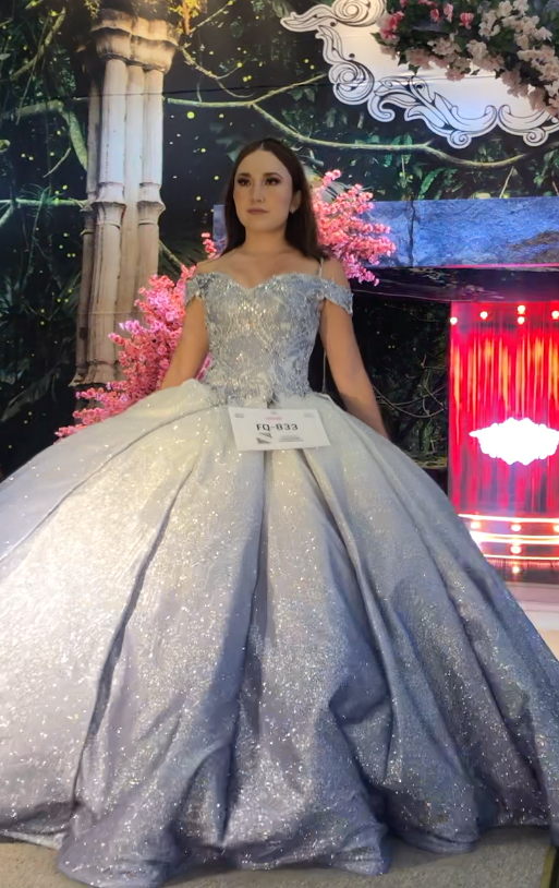 Vestido De XV Azul con Plata. Ultimas piezas 50 10 OFF