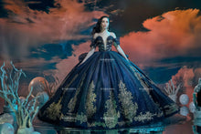 Cargar imagen en el visor de la galería, Hermoso Vestido de XV Hidden Sea tono Azul Marino o Navy by Ragazza ME