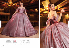 Cargar imagen en el visor de la galería, Vestido Blush o Tono de Rosa muy Brillantes con Tirantes caídos para Quinceañeras.