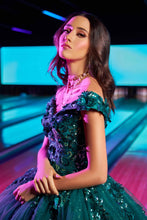 Cargar imagen en el visor de la galería, Vestido Verde Esmeralda con Flores en 3D para Quinceañera