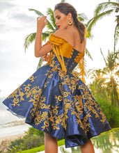 Cargar imagen en el visor de la galería, Vestido Mexicano Azul Rey con Dorado para Quinceañera