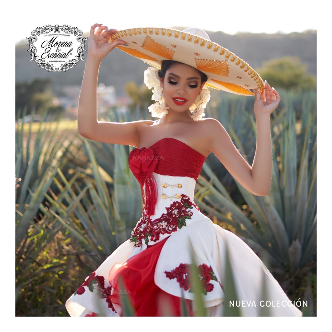 Vestido de Quince Años Charro Blanco con Rojo - Main Image