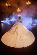 Cargar imagen en el visor de la galería, Vestido de XV Champagne Nueva Coleccion 2025 Ragazza
