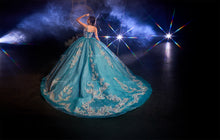 Cargar imagen en el visor de la galería, Vestido Jade para Quinceañera 2025 Ragazza Coleccion Epiphany
