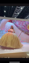 Cargar imagen en el visor de la galería, Vestido Desmontable Oro para XV . Pregunta Promociones
