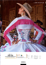 Cargar imagen en el visor de la galería, Vestido Blanco con FIusha Rosa Mexicano tipo Charro , Vaquero . Coleccion Pioneer 2025
