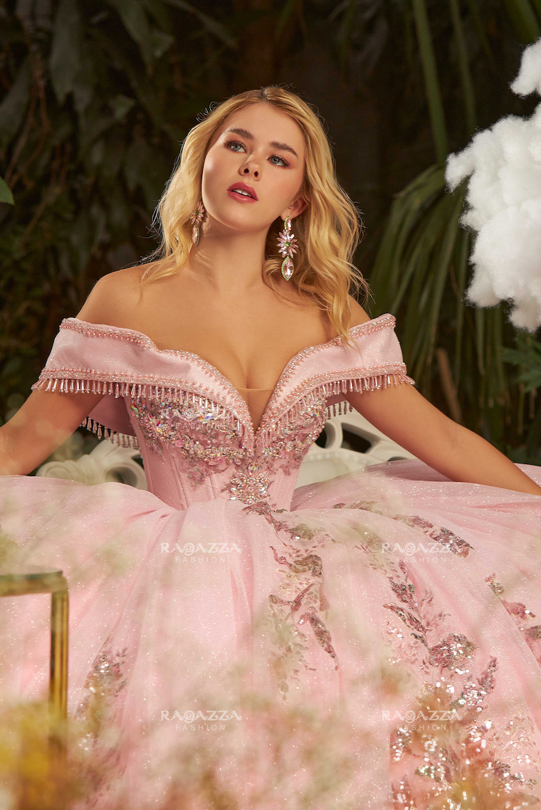 Vestido Rosa Cuarzo con Manga Caida para Quinceañera