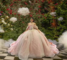 Cargar imagen en el visor de la galería, Vestido para Quince Años en Dorado y en Rosa Cuarzo ,by Ragazza Fashion
