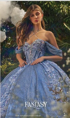 Vestido Azul para Quinceañera con Manga Caida.