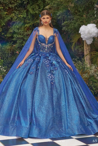 Vestido Azul para Quinceañera con Capa