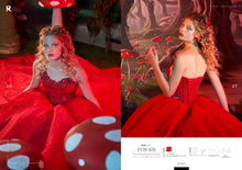 Cargar imagen en el visor de la galería, Vestido en Promoción por lanzamiento Rojo para Quinceañera Reina de Corazones Alicia en el Pais de las Maravillas .
