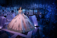 Cargar imagen en el visor de la galería, Vestido de XV Cristales Swarovski Ragazza. Pregunta Promociones
