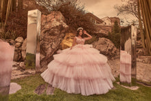 Cargar imagen en el visor de la galería, Vestido Rosa en Capas Moderno para XV Ragazza Fashion. Pregunta Promociones
