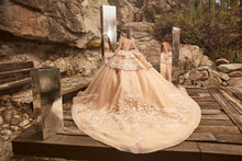 Cargar imagen en el visor de la galería, Vestido Desmontable Oro para XV . Pregunta Promociones
