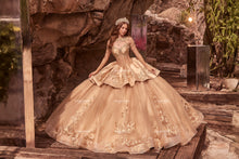 Cargar imagen en el visor de la galería, Vestido par XV Dorado Nueva Coleccion . Pregunta Promociones
