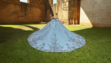Cargar imagen en el visor de la galería, Hermoso Vestido de XV Azul Plumbago Delicados  Moñitos en los Hombros
