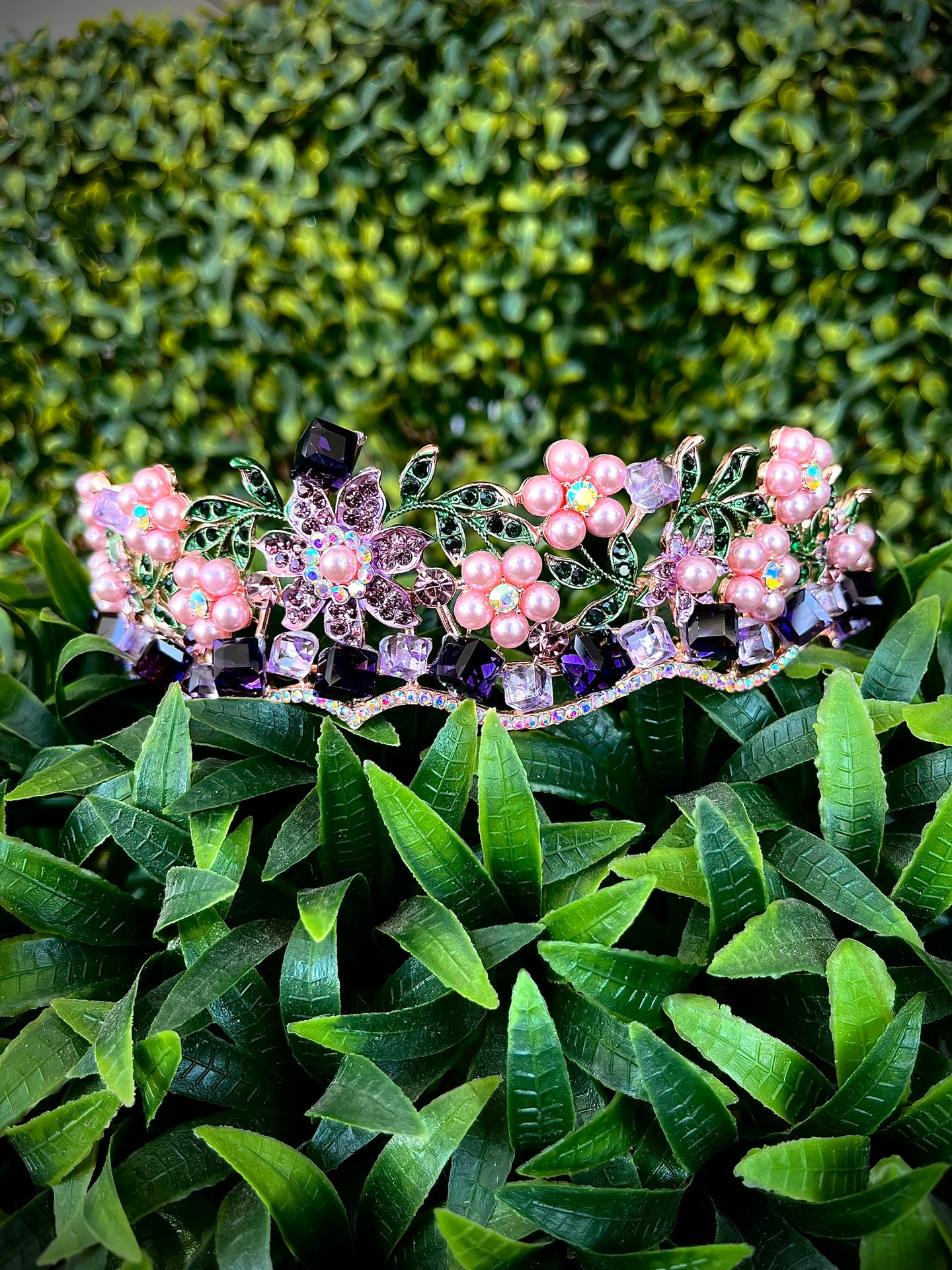 Corona Rosa con Cristales Lila . Para Quinceañera