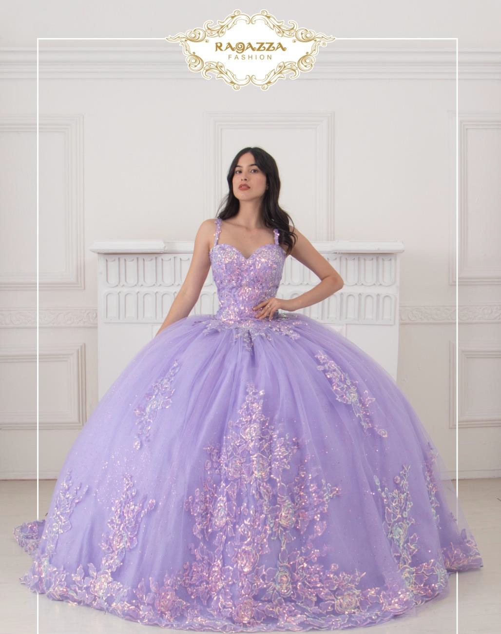 Vestido Lila para Quinceañera Ragazza en Promoción  50%. Últimas piezas