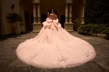 Cargar imagen en el visor de la galería, Vestido Rosa  Suave para XV Ragazza Fashion  Edición LIMITADA
