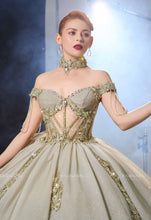 Cargar imagen en el visor de la galería, Vestido  para XV en Verde Olivo  con Transparencia .Edición Limitada  Pregunta Promociones (Copia)
