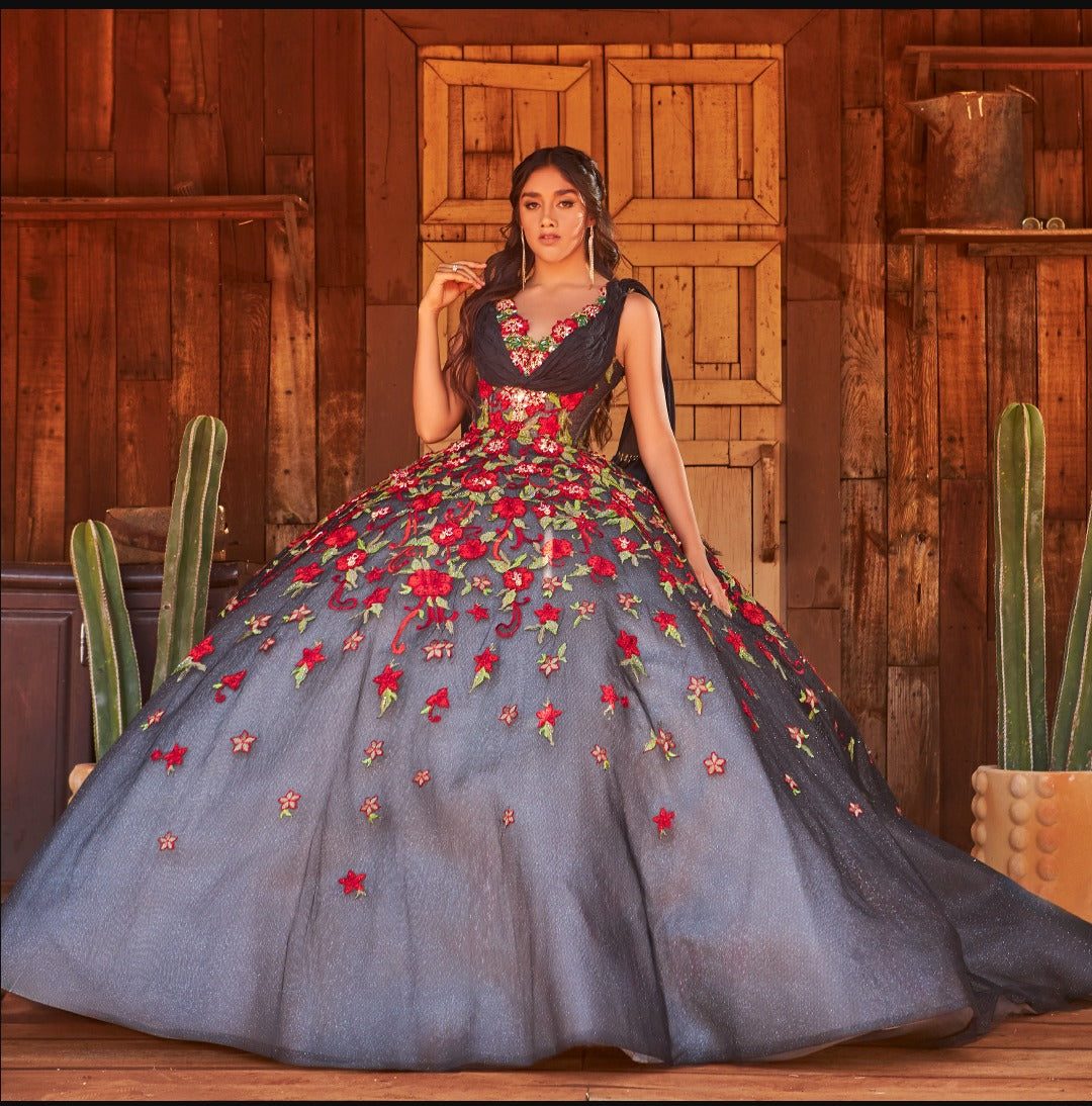 Vestido Negro para Quince Años tipo Mexicano