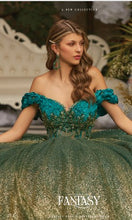 Cargar imagen en el visor de la galería, Vestido Verde Esmeralda para Quinceañera Coleccion Fairy by Ragazza Fashion
