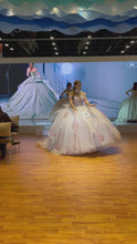 Cargar y reproducir el video en el visor de la galería, Vestido  para XV en ROSA con Transparencia .Edición Limitada  Pregunta Promociones
