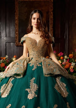 Cargar imagen en el visor de la galería, Vestido Verde con Dorado y Manga Caída para Quinceañeras
