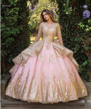 Cargar imagen en el visor de la galería, Vestido de Quince Años Dorado Con Blush Manga Larga
