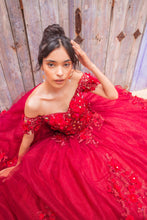 Cargar imagen en el visor de la galería, Vestido de Quince Años  Rojo con Manguita caída  para Quinceañera..
