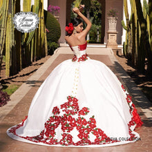 Cargar imagen en el visor de la galería, Vestido de Quince Años  Charro Blanco con Rojo
