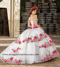 Cargar imagen en el visor de la galería, Vestido para XV Charro Blanco .  Ragazza. Vestido Blanco Charro
